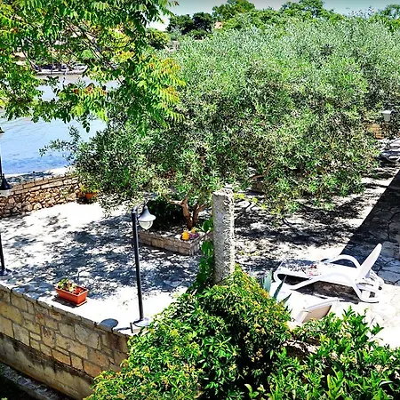 Barakokula Villa